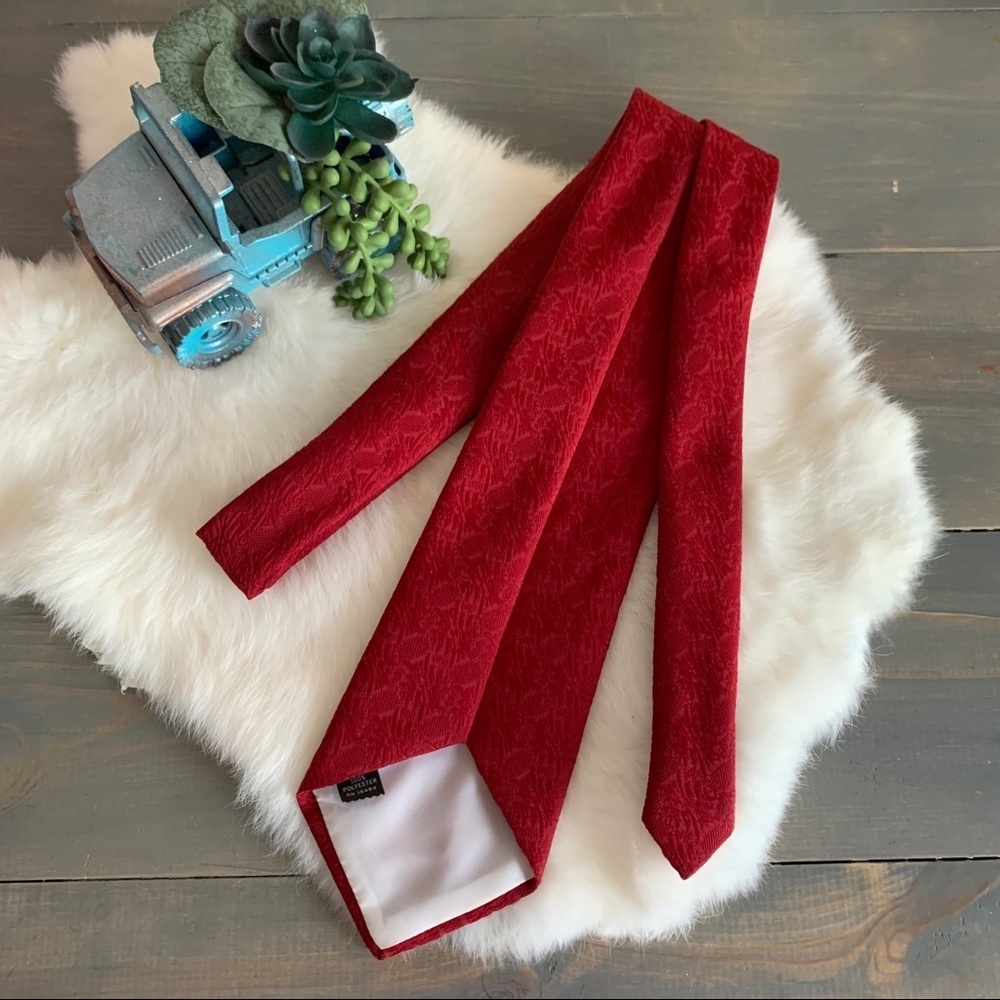 Vintage Towncraft JCPenney Red Textured Necktie - Picture 3 of 3